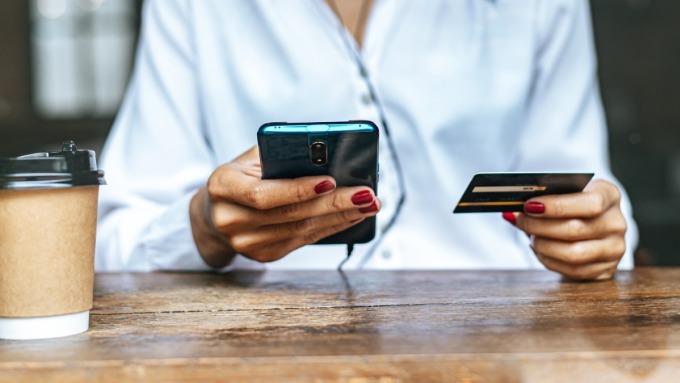 Xu hướng mua sắm online trong bình thường mới